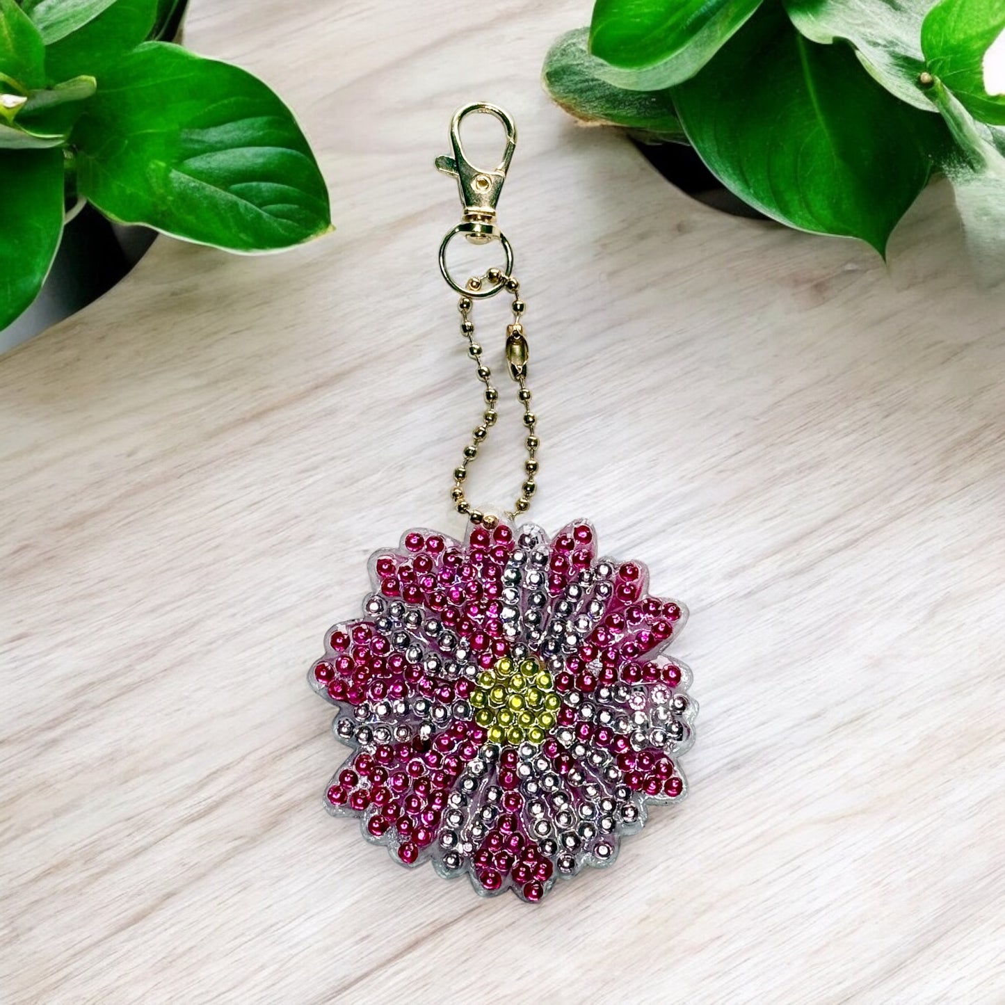 Sparkling keyring charm - light & deep pink