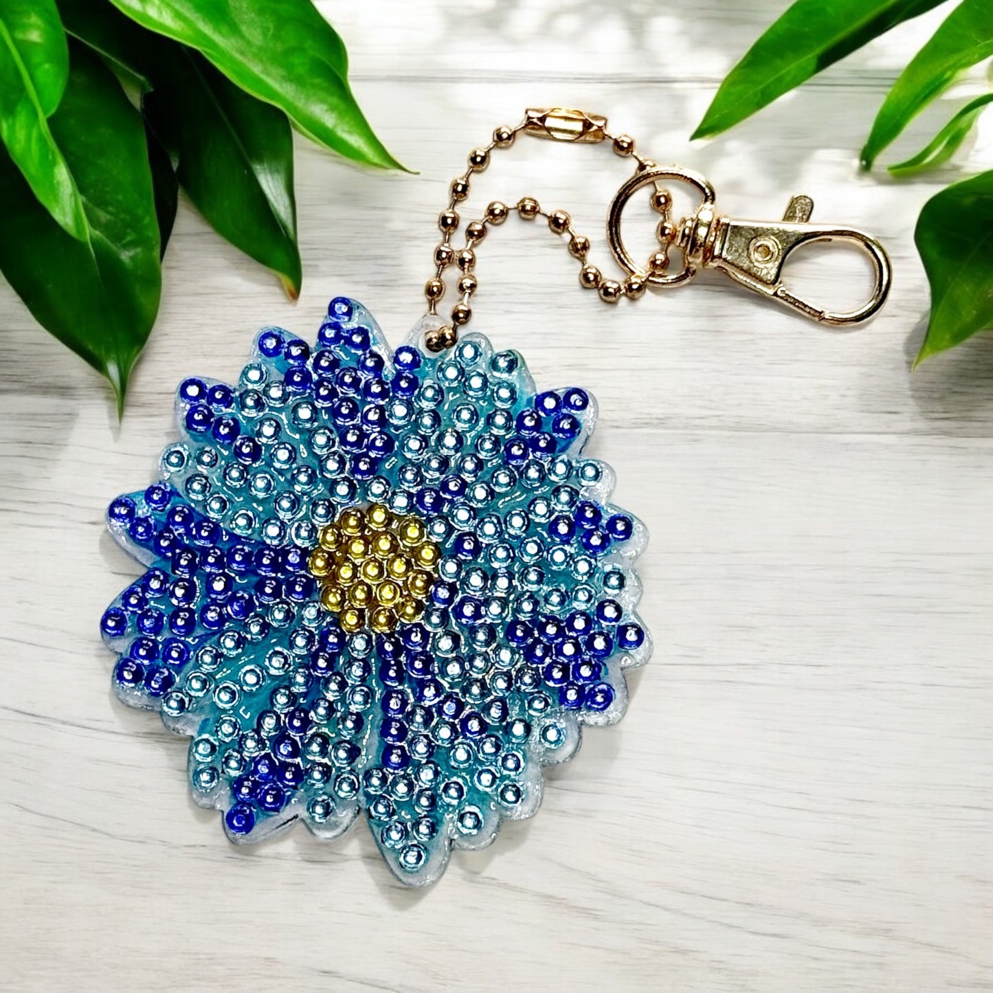 Sparkling keyring charm - blue & purple