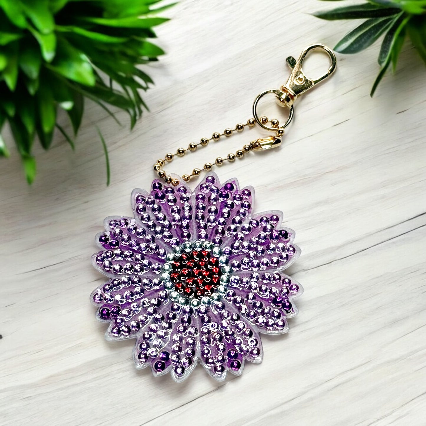 Sparkling keyring charm - pink & red